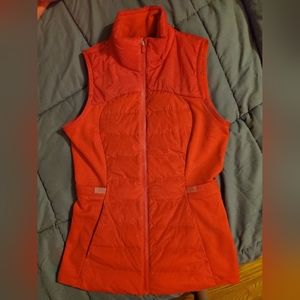 LULULEMON down for it all vest, red, size 4